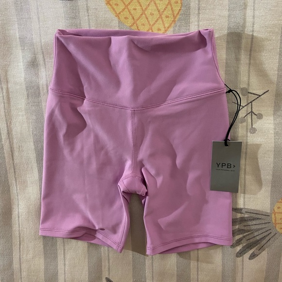 Abercrombie & Fitch Pants - Abercrombie YPB 7” Bike Shorts